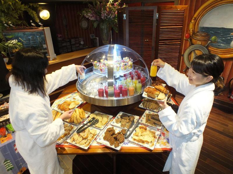 Hotel - Restaurant - Salon De The Le Beausejour Trégastel Zewnętrze zdjęcie